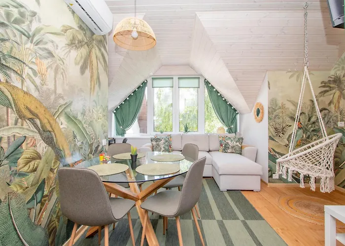 Cohost I Palm Apartments