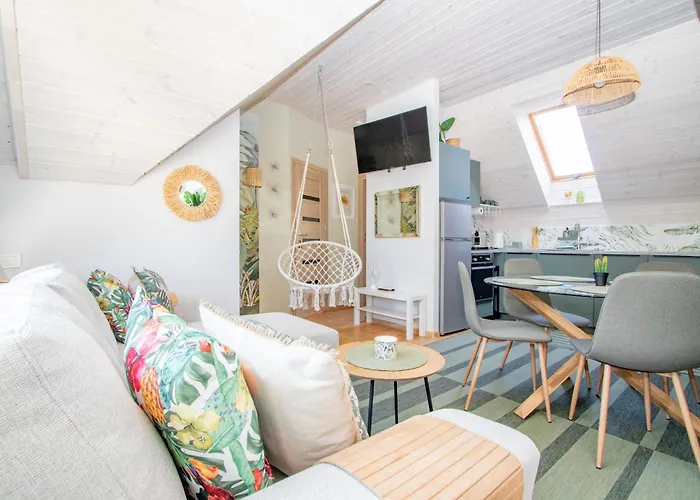 Cohost I Palm Apartments